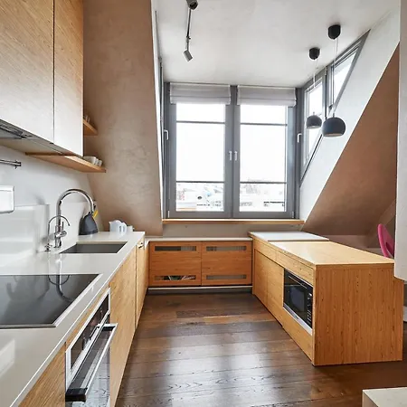 Apartament Emi